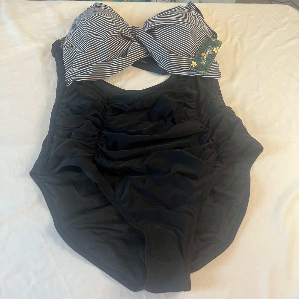 NWT Blooming Jelly Tummy Control One Piece Swimsuit Cutout Black Stripe XXL